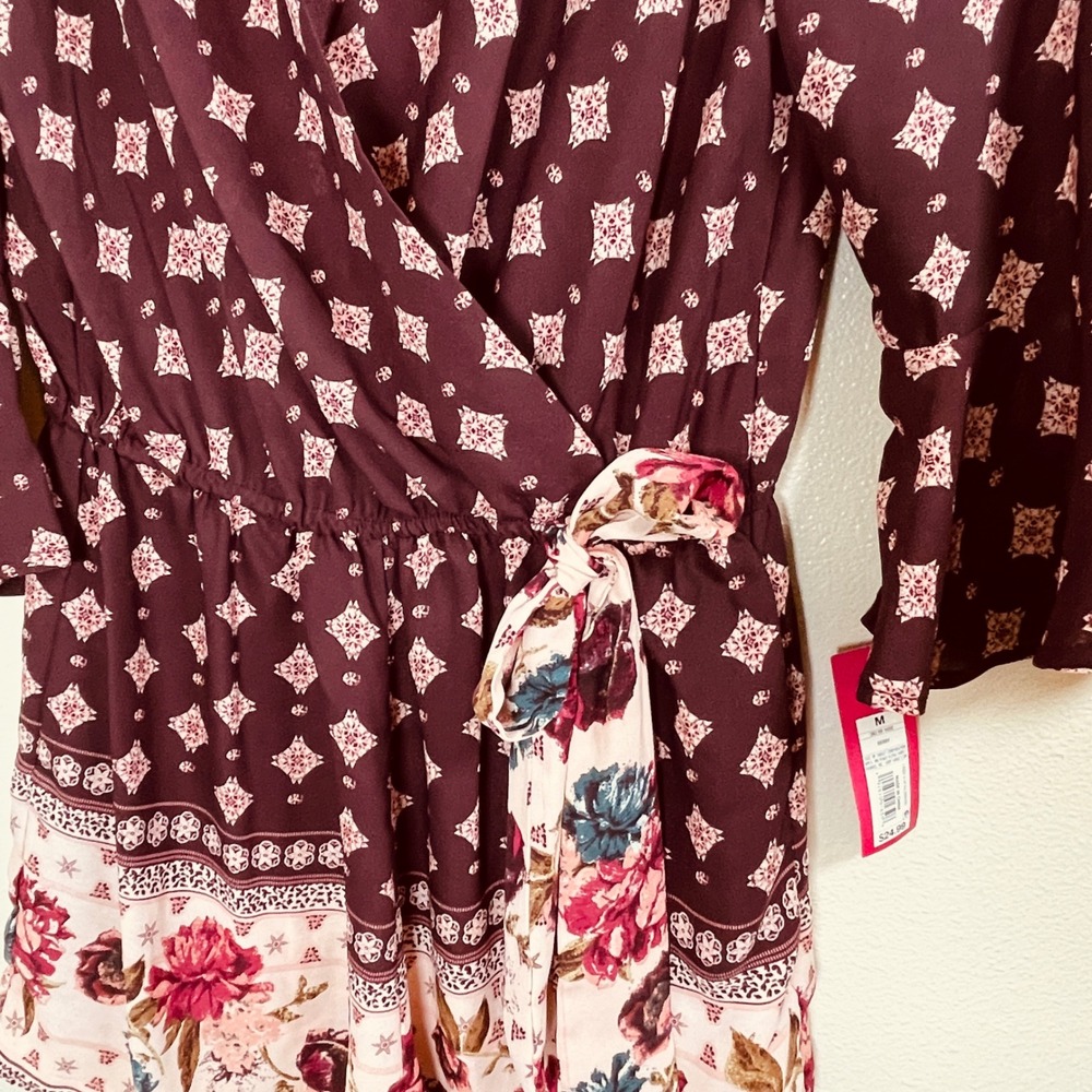 Xhilaration Chiffon Romper Floral and Geometric Shape Berry Color Size M - Picture 4 of 12